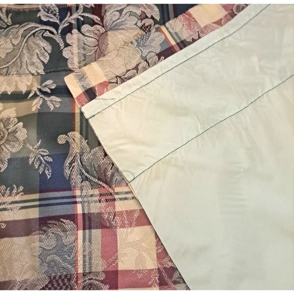 Unbranded this valance